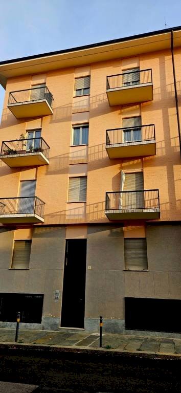 Facciata - Three-room apartment via Giacomo Matteotti, 5, Cuneo (neighborhood Centro) - photo 2