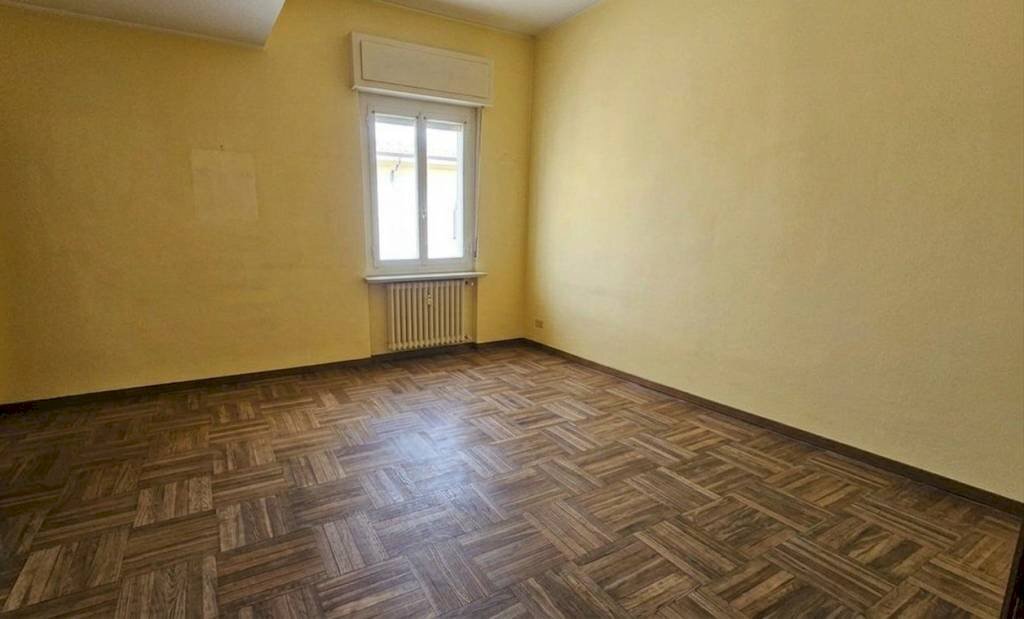 Camera da letto - Three-room apartment via Giacomo Matteotti, 5, Cuneo (neighborhood Centro) - photo 3