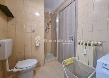 Bagno - Two-room apartment corso Regio Parco, 24, Torino (neighborhood Aurora) - photo 17