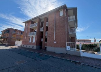 Facciata - Quadrilocale strada al Lanificio, 3, Biella - foto 2