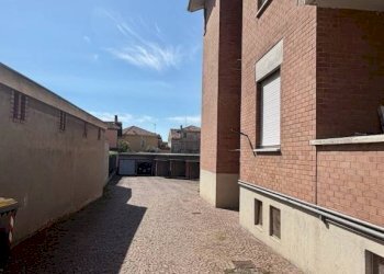 Cortile interno - Quadrilocale strada al Lanificio, 3, Biella - foto 24