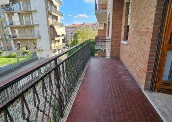 Balcone - Appartamento via Raffaello Sanzio, 68, Asti - foto 5