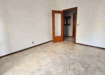 Camera da letto - Appartamento via Raffaello Sanzio, 68, Asti - foto 10