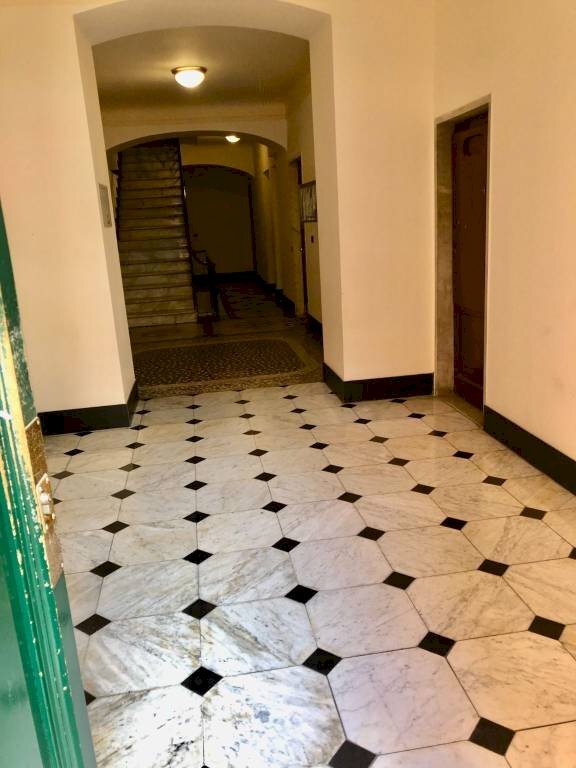 Interno palazzo - Quadrilocale Scalinata Lercari, 2, Genova (zona Castelletto) - foto 2
