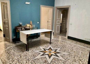 Salone - Quadrilocale Scalinata Lercari, 2, Genova (zona Castelletto) - foto 4