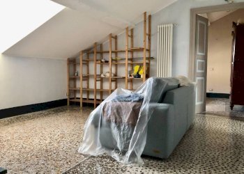 Salone - Quadrilocale Scalinata Lercari, 2, Genova (zona Castelletto) - foto 9