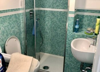Bagno - Quadrilocale Scalinata Lercari, 2, Genova (zona Castelletto) - foto 16