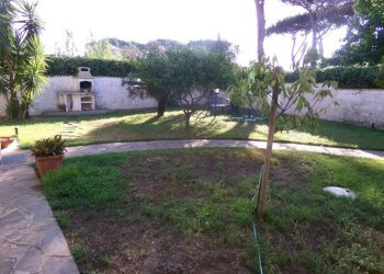 Giardino - Villa viale dei Giornalisti, Anzio - foto 6