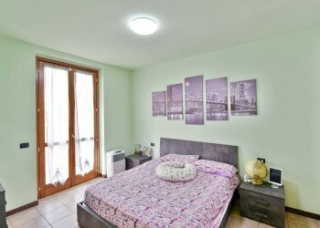 Camera da letto - Appartamento via Giovan Battista Borgonovo, 22, Cadorago - foto 15