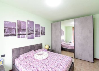 Camera da letto - Appartamento via Giovan Battista Borgonovo, 22, Cadorago - foto 18