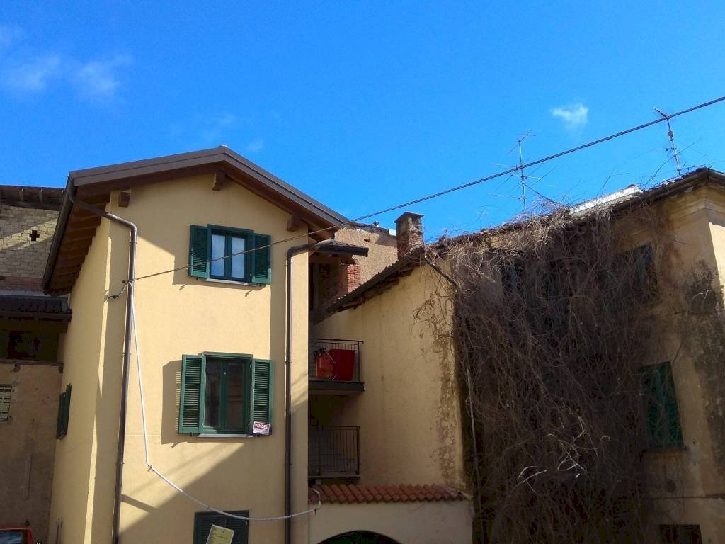 Facciata - Bilocale via San Sebastiano, 6, Varese - foto 1
