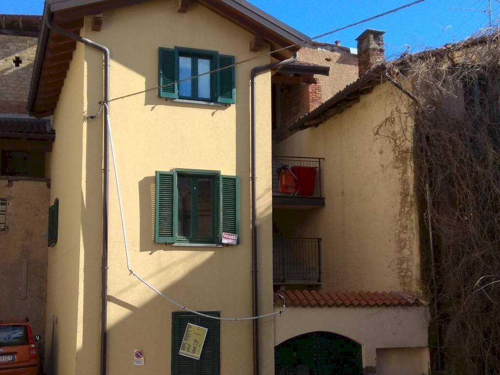 Facciata - Bilocale via San Sebastiano, 6, Varese - foto 2
