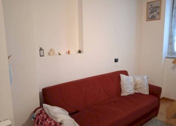 Camera da letto - Bilocale via San Sebastiano, 6, Varese - foto 6