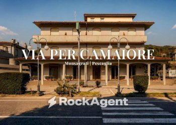 Facciata - Casa indipendente via per Camaiore, 33, Pescaglia - foto 1