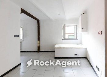 Salone - Two-room apartment via Barabini di Teglia, 2, Genova (neighborhood Bolzaneto) - photo 2