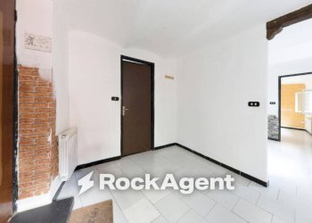 Ingresso - Bilocale via Barabini di Teglia, 2, Genova (zona Bolzaneto) - foto 6