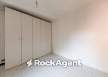 Camera da letto - Bilocale via Barabini di Teglia, 2, Genova (zona Bolzaneto) - foto 7