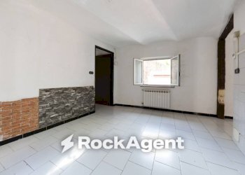 Salone - Two-room apartment via Barabini di Teglia, 2, Genova (neighborhood Bolzaneto) - photo 11