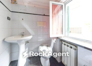 Bagno - Bilocale via Barabini di Teglia, 2, Genova (zona Bolzaneto) - foto 16