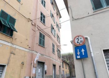 Facciata - Bilocale via Barabini di Teglia, 2, Genova (zona Bolzaneto) - foto 22