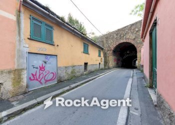 Zona - Bilocale via Barabini di Teglia, 2, Genova (zona Bolzaneto) - foto 25