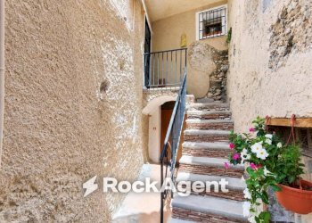Scala - Quadrilocale via Amedeo Barletta, 3, San Nicola Arcella - foto 4