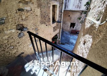 Scala - Quadrilocale via Amedeo Barletta, 3, San Nicola Arcella - foto 14