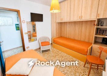 Camera da letto - Quadrilocale via Amedeo Barletta, 3, San Nicola Arcella - foto 30