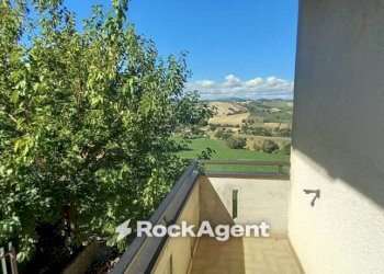 Balcone - Villa Frazione Sant'Apollinare, 118, Arcevia - foto 7