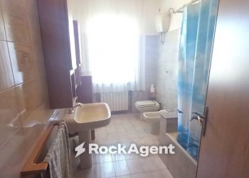 Bagno - Villa Frazione Sant'Apollinare, 118, Arcevia - foto 25