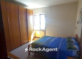 Camera da letto - Villa Frazione Sant'Apollinare, 118, Arcevia - foto 30