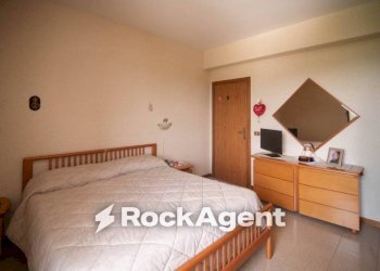 Camera da letto - Villa Frazione Sant'Apollinare, 118, Arcevia - foto 31