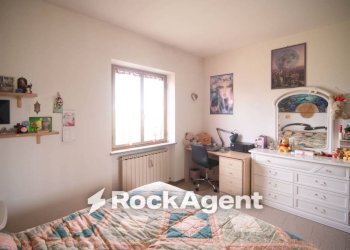 Camera da letto - Villa Frazione Sant'Apollinare, 118, Arcevia - foto 33