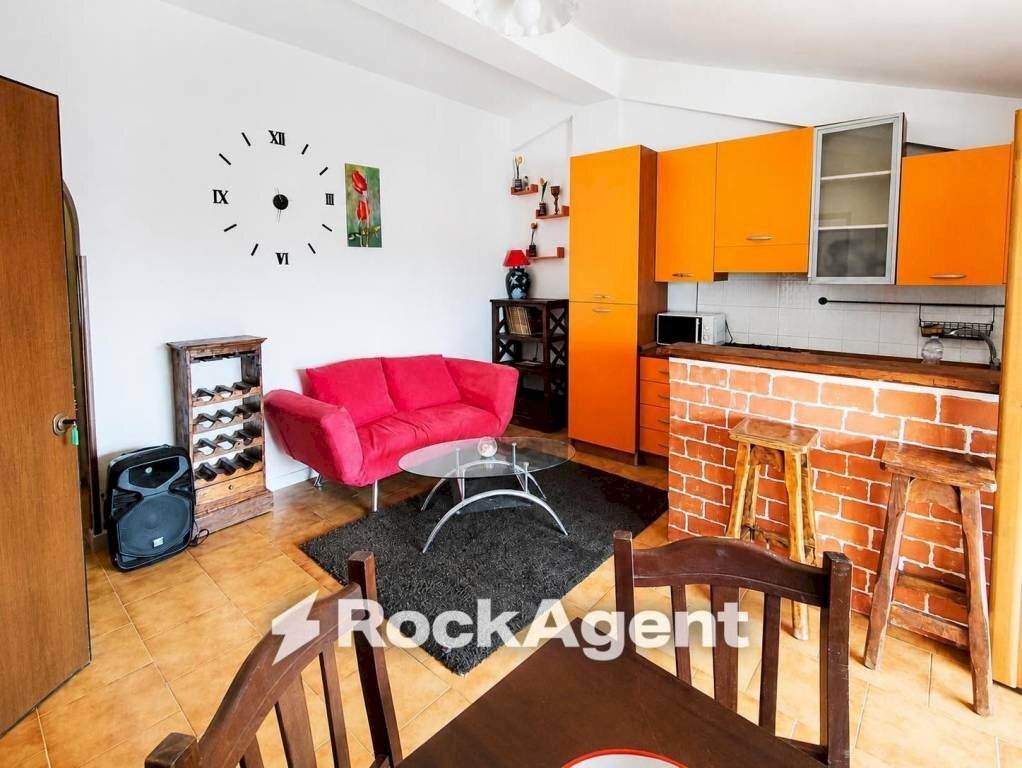 Salone - Three-room apartment viale Raffaello, Scalea - photo 3