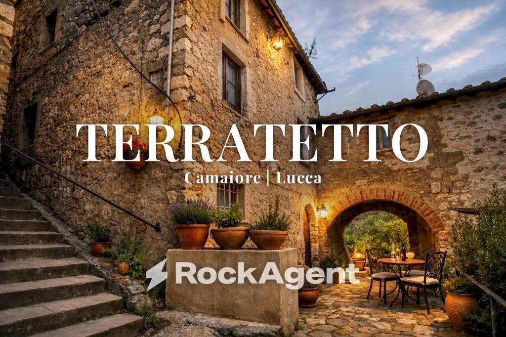 Giardino - Casa indipendente strada Comunale di Nocchi, 131, Camaiore - foto 1