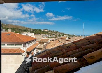 Vista - Casa indipendente via Vicario Nicolosi, 14, Aci Castello - foto 37