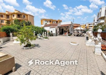 Cortile interno - Villa via Campo Volo, 19, Scalea - foto 2