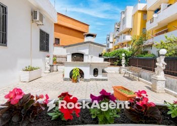 Cortile interno - Villa via Campo Volo, 19, Scalea - foto 8