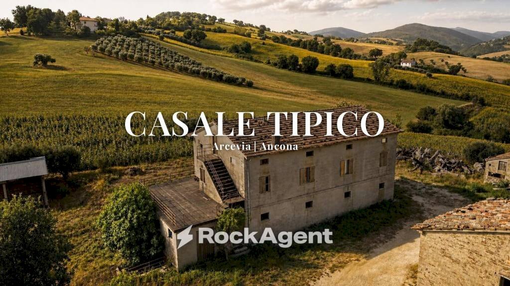 Facciata - Rustic Frazione Magnadorsa, Arcevia - photo 1