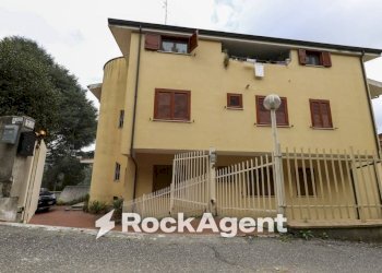 Facciata - Appartamento via Gianvincenzo Gravina, 23, Catanzaro - foto 30