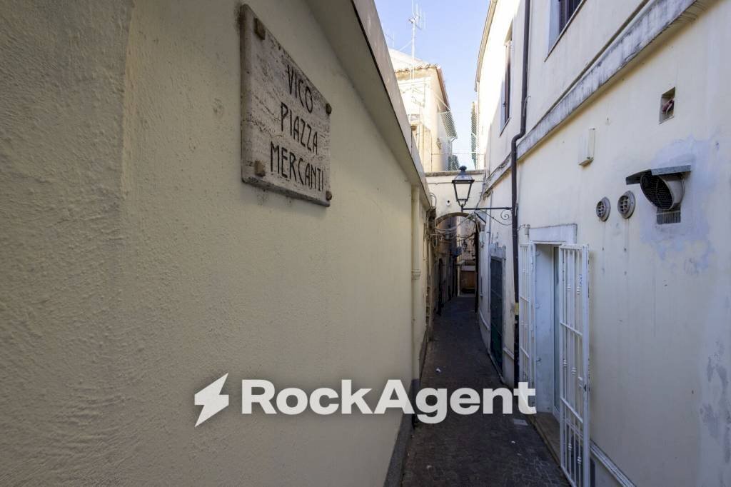 Zona - Negozio vico Piazza Mercanti, 9, Catanzaro - foto 2
