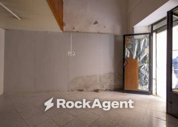 Magazzino - Negozio vico Piazza Mercanti, 9, Catanzaro - foto 8