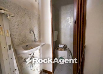 Bagno - Negozio vico Piazza Mercanti, 9, Catanzaro - foto 15