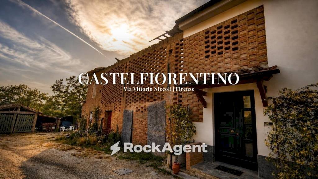 Facciata - Appartamento via Vittorio Niccoli, 72, Castelfiorentino - foto 1