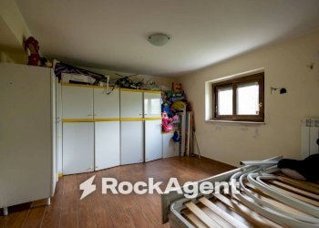 Camera da letto - Casa indipendente via per Gimigliano, 251, Catanzaro - foto 32