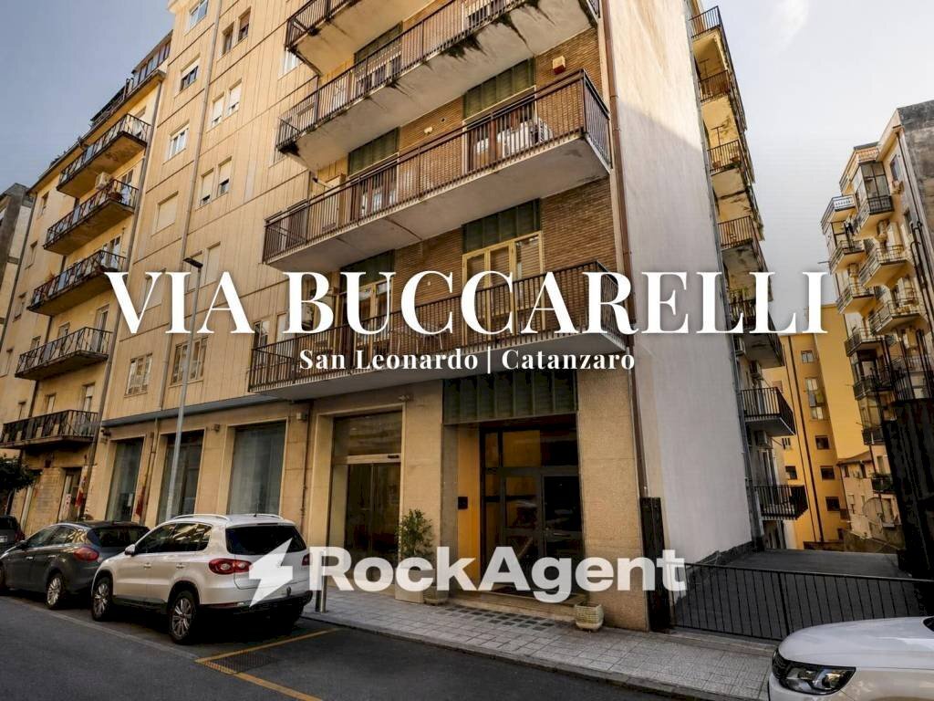 Facciata - Ufficio via Edmondo Buccarelli, 4, Catanzaro - foto 1