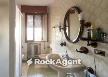 Bagno - Quadrilocale viale Luigi Settembrini, 10, Rimini - foto 17