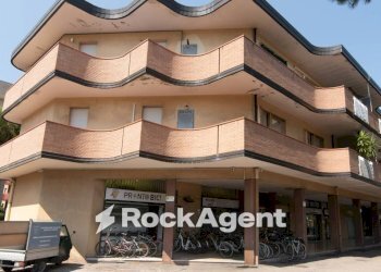 Facciata - Quadrilocale viale Luigi Settembrini, 10, Rimini - foto 23