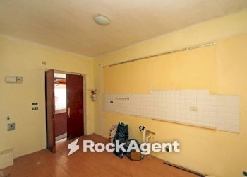 Cucina - Trilocale via Campodonico, 35, Genova (zona Bolzaneto) - foto 6