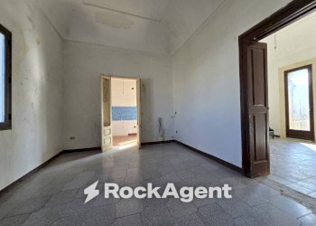 Cucina - Appartamento via Cavour, 112, Salice Salentino - foto 14